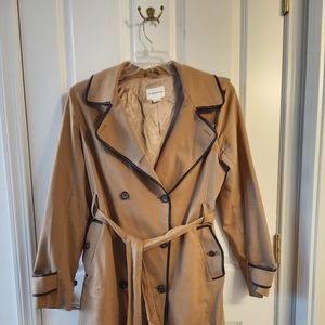 Club Monaco Caramel Trench Coat, Size L